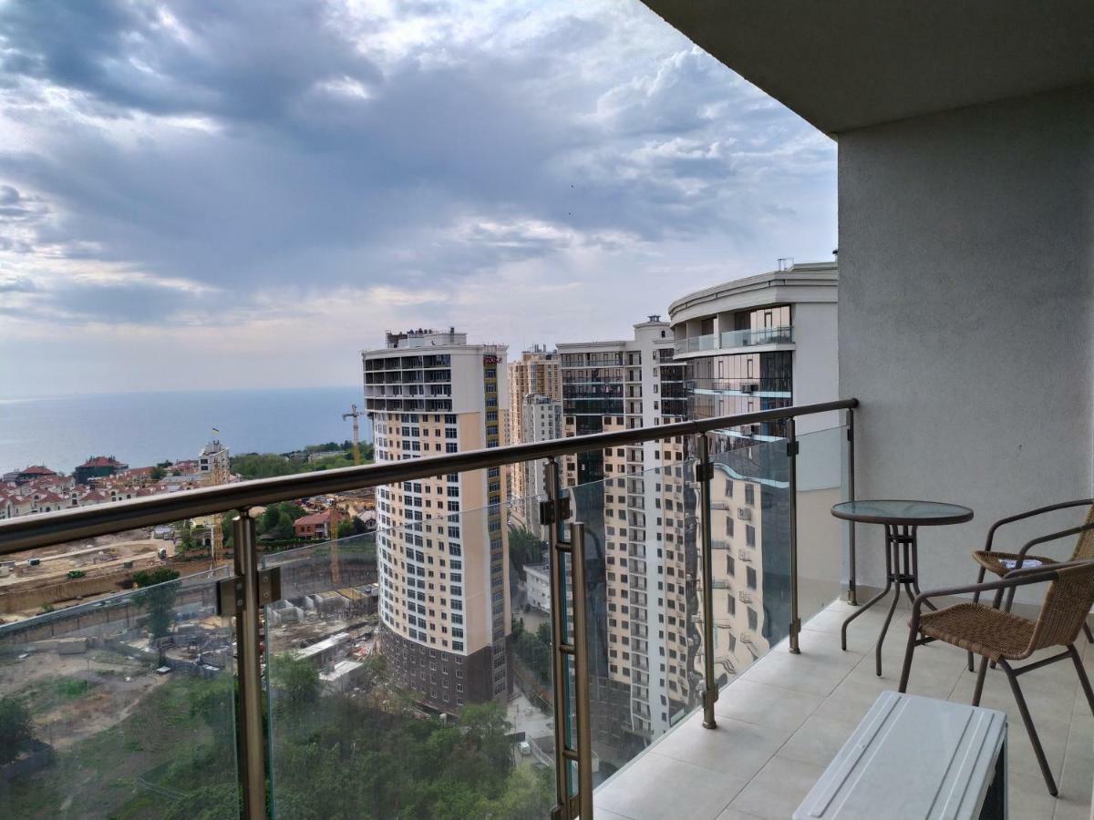Skyview Apartments Odessa Eksteriør bilde