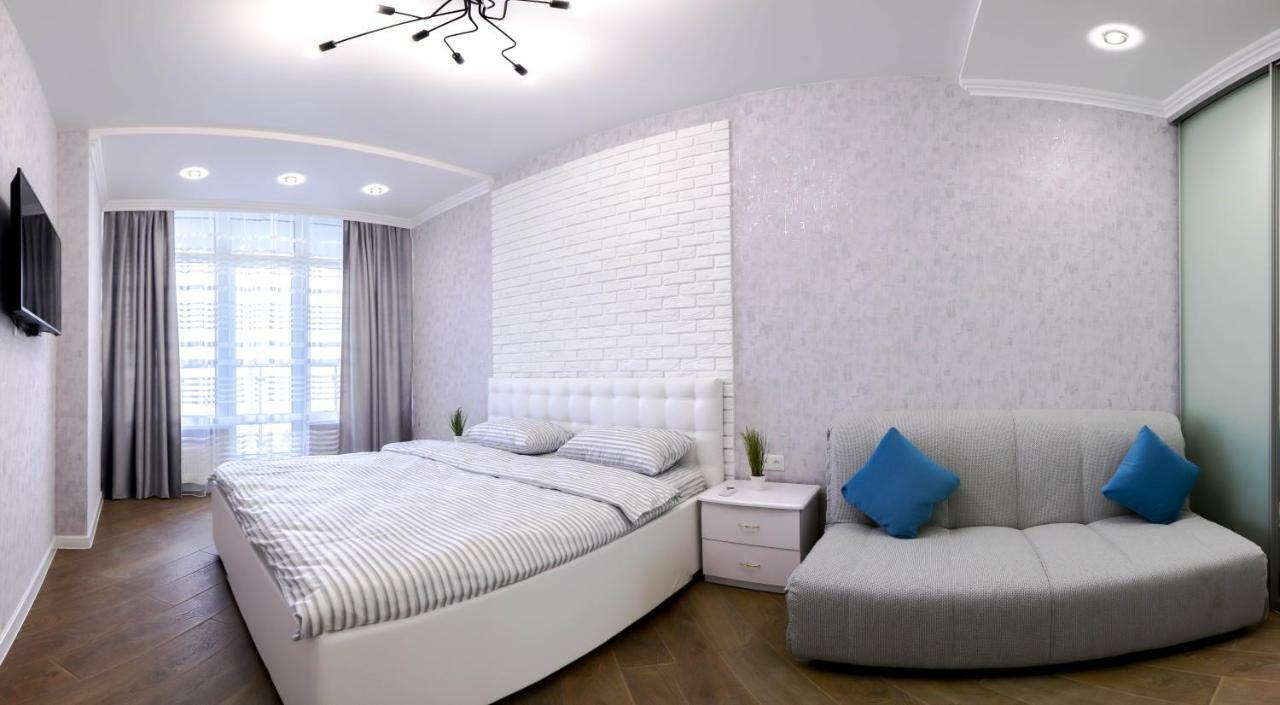 Skyview Apartments Odessa Eksteriør bilde